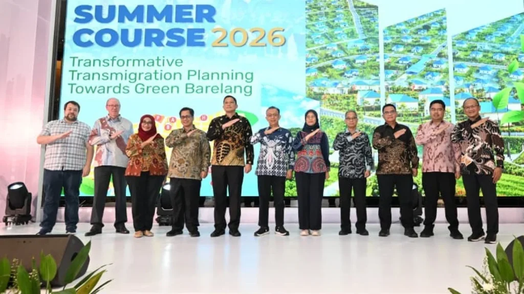 6ac0e0084f8c3-pembukaan-summer-course-2026-di-batam_gemini_1265_711