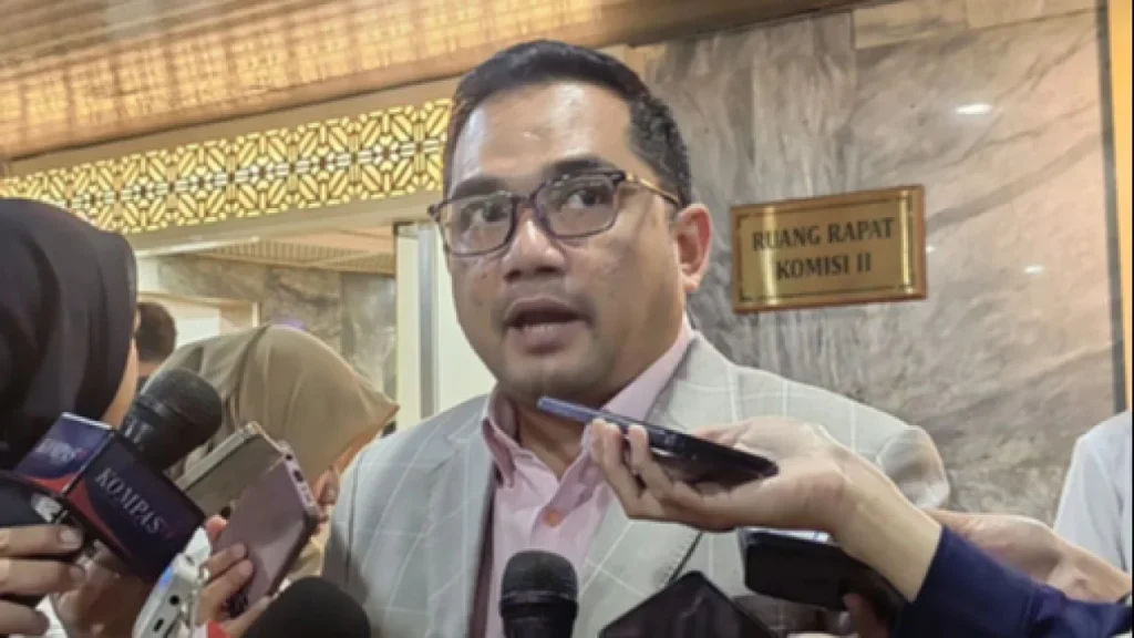 6ac8c695b73a3-revisi-uu-pemilu-nasdem-usul-parliamentary-threshold-7-persen-rifqinizamy-ungkap-alasannya_gemini_1265_711