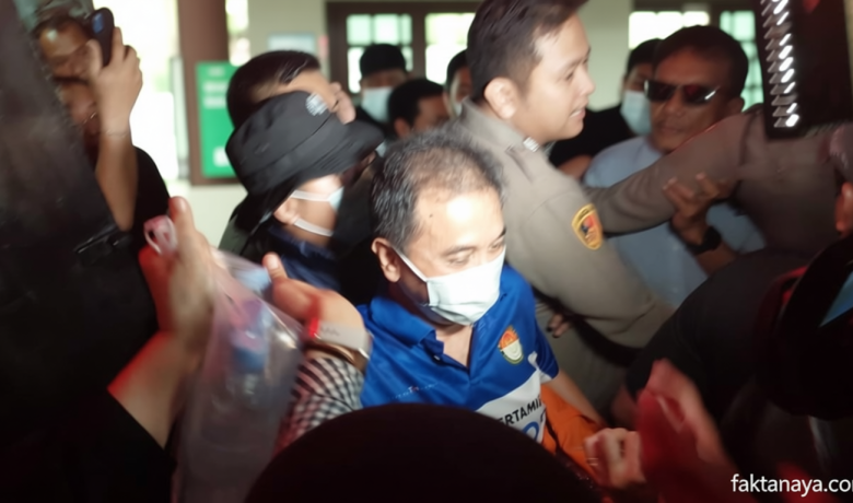 Important News: Babak Baru Kasus Ijazah Jokowi, Roy Suryo dan dr Tifa Diserahkan ke Kejari Jaksel Hari Ini