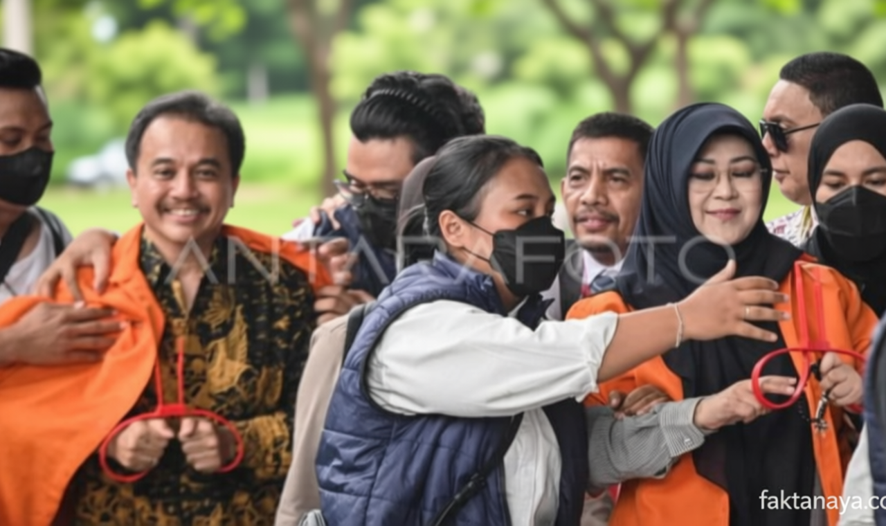 Fantastis! 714 Barang Bukti dan Berkas Setinggi 1 Meter Warnai Kasus Roy Suryo-Dokter Tifa