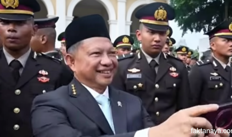 Tito Karnavian Ajak Foto Bersama Tribrata Putra Sambo Usai Mengikuti Upacara Prasetya Perwira