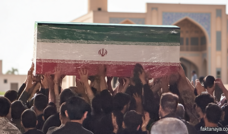 Main Agenda: Petinggi Hizbullah dan Hamas Hadiri Pemakaman Ayatollah Ali Khamenei di Teheran, Bertemu Menlu Iran