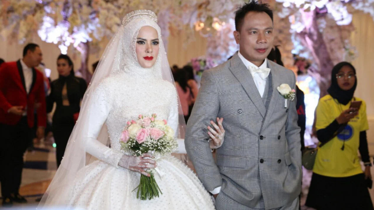 Visit Agenda: Apa Kabar Angel Lelga? Mantan Istri Vicky Prasetyo yang Dulu Gelar Pernikahan Mewah, Begini Kehidupannya Sekarang