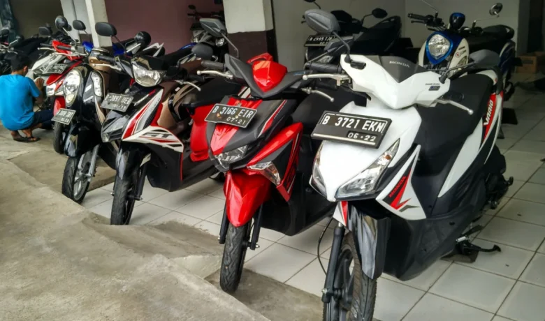 Terpopuler: Motor Bekas Bandel – Oli BBM Diesel B50, hingga Fungsi Tombol AC Mobil