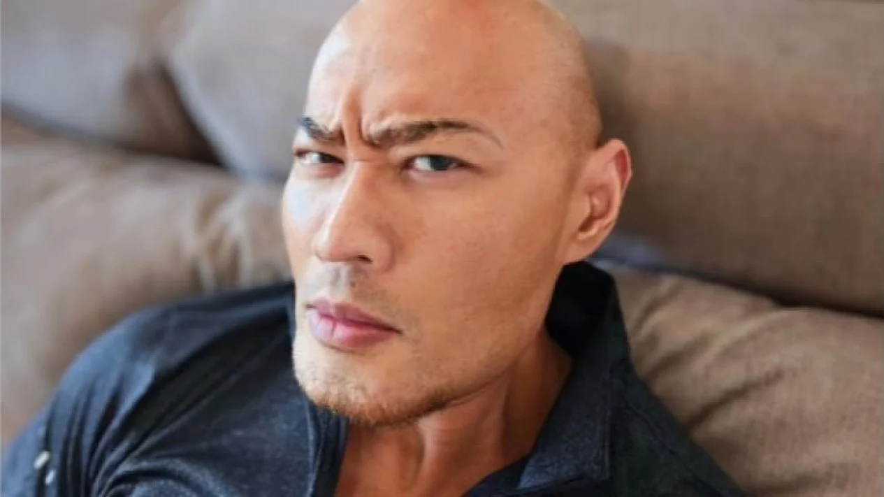 Deddy Corbuzier Tersentuh Tangisan Anak Korban Pengeroyokan di Bali, Langsung Beri Tawaran Ini