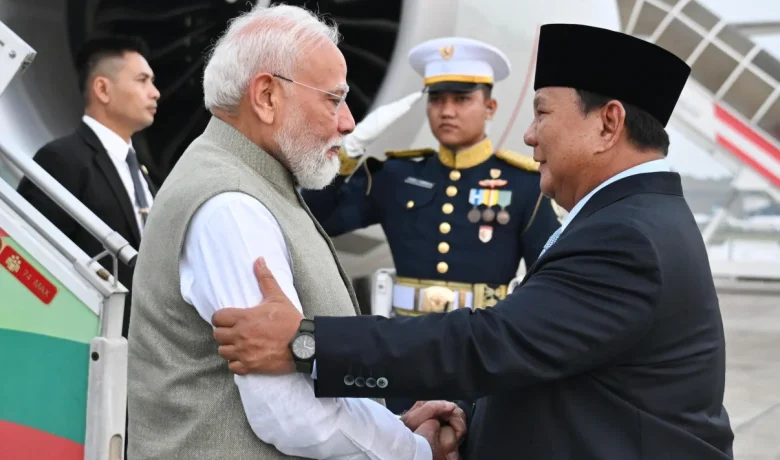 Meeting Results: Mendarat di Indonesia, PM India Narendra Modi Disambut Hangat Presiden Prabowo