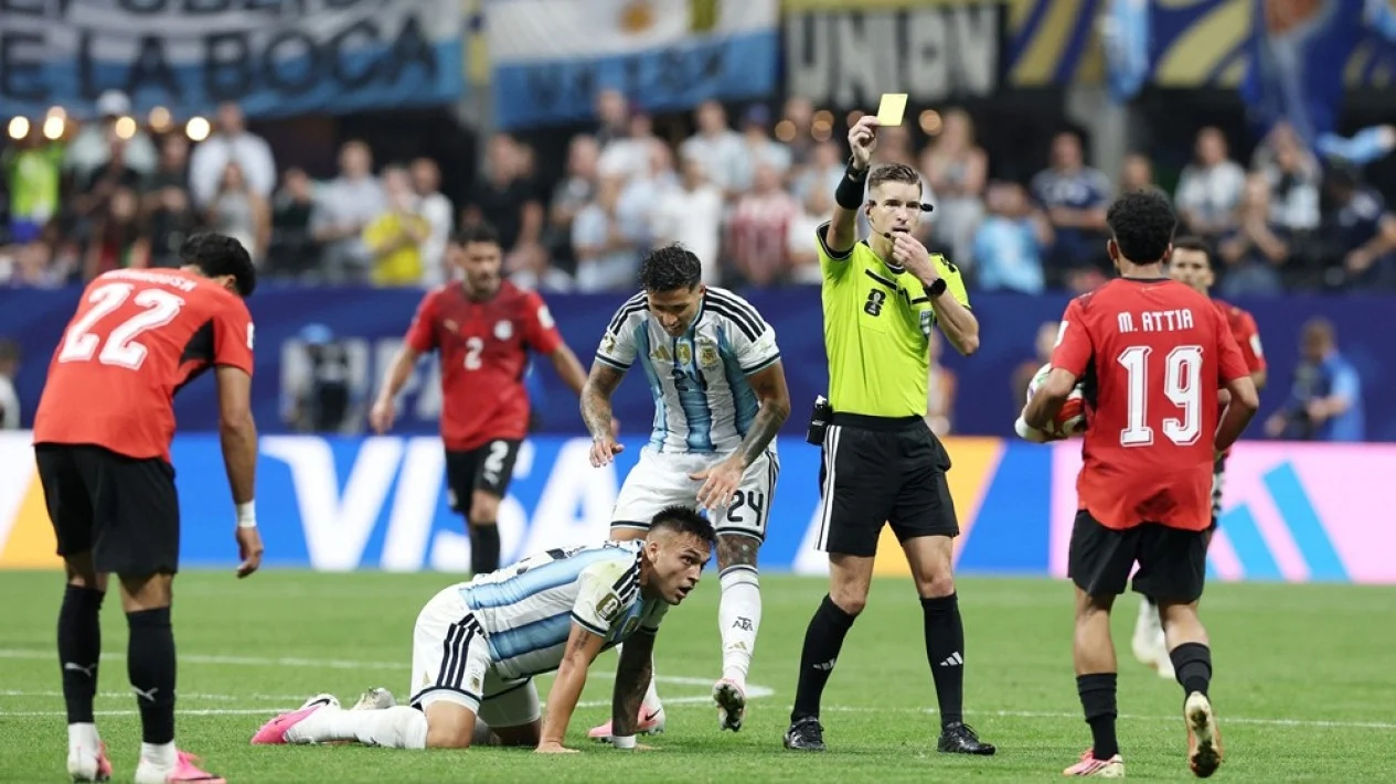 Viral! Aksi Bocah Indonesia Sindir Laga Argentina vs Mesir Sampai Disorot Media Asing