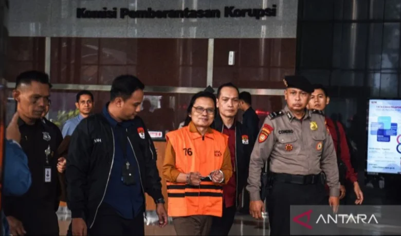 Latest Update: Eks Sekjen MPR Minta Imbalan ke Vendor Pakai Kode ‘Uang Assalamualaikum’