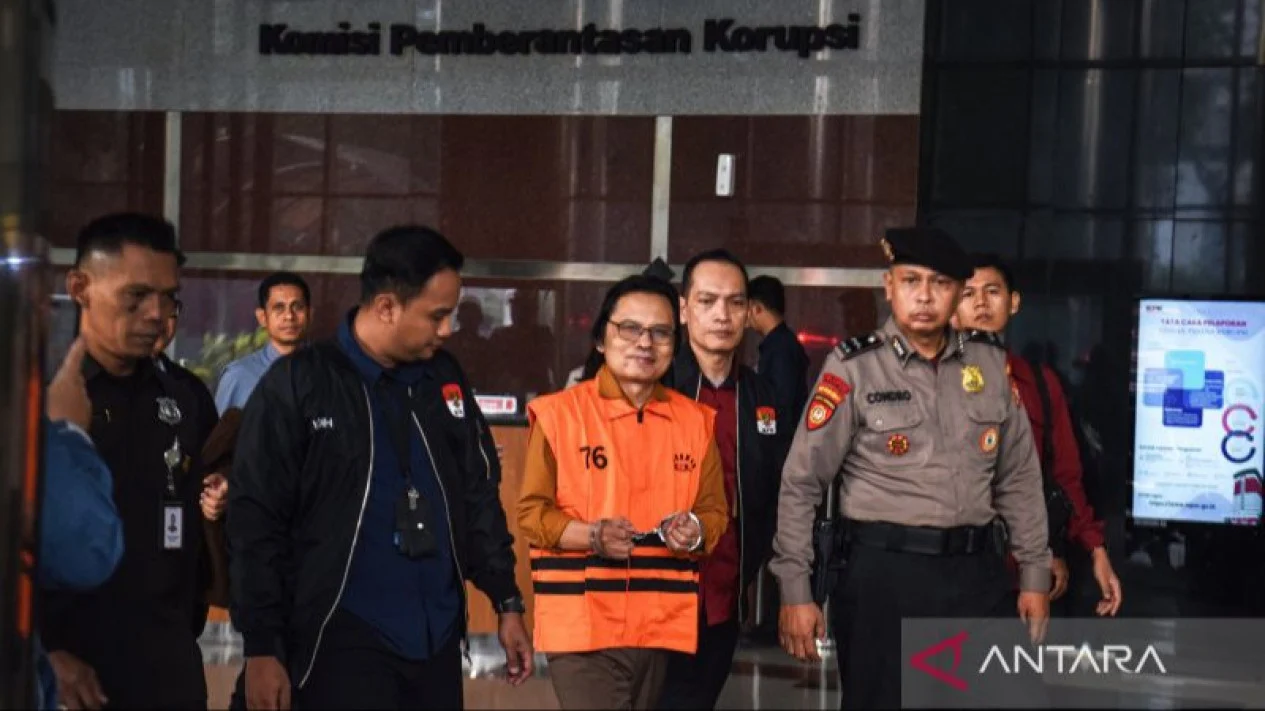 Latest Update: Eks Sekjen MPR Minta Imbalan ke Vendor Pakai Kode ‘Uang Assalamualaikum’