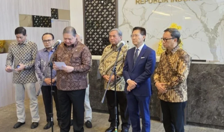 New Policy: Airlangga: Program B50 Bisa Hemat Devisa Rp177 Triliun, Indonesia Tak Lagi Impor Solar