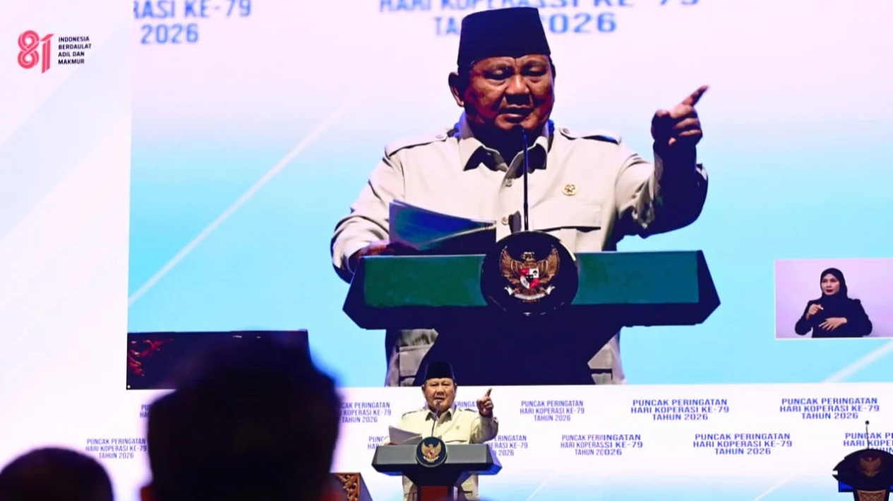 Important Visit: Prabowo: Tentara dan Polisi Butuh Gaji yang Baik Supaya Nggak Meras Rakyat