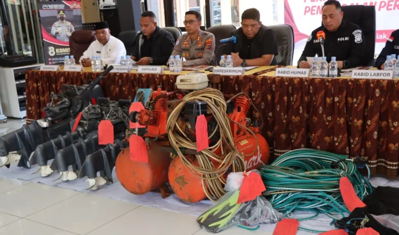 Fakta Mencengangkan Ledakan Bom Sisa Perang Dunia II di Biak Tewaskan 9 Orang – Polisi: Mortir Dipotong Pakai Gergaji