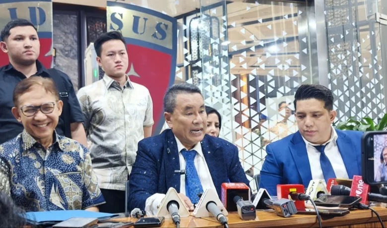 Announced: Buntut Pernyataannya Bawa Nama Presiden, Hotman Paris Minta Maaf