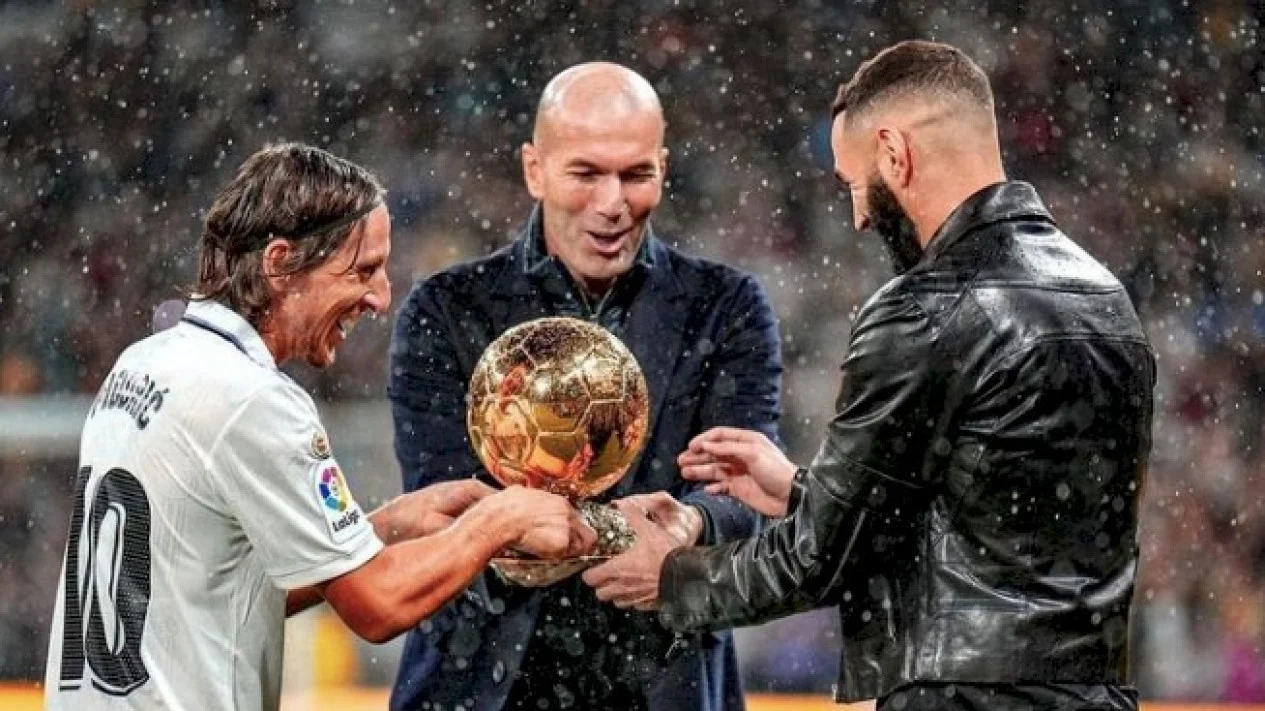 Visit Agenda: Rekam Jejak Zinedine Zidane, Legenda Prancis yang Disebut Bakal Gantikan Didier Deschamps Pimpin Les Blues