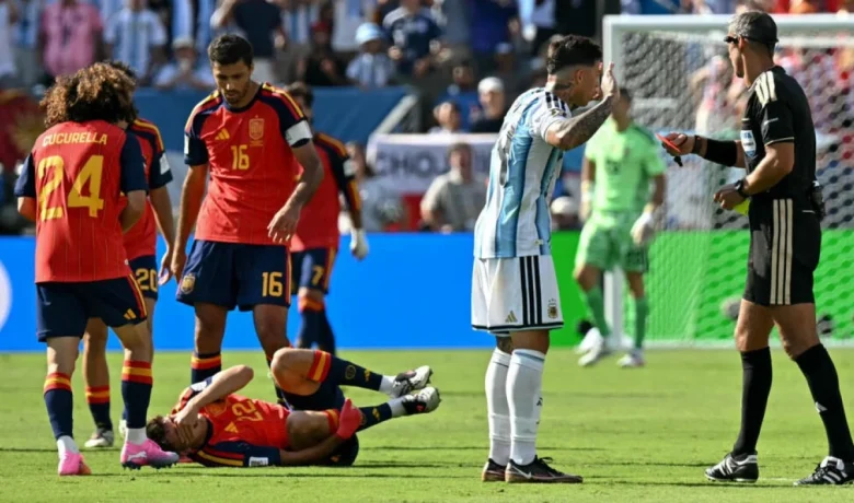 What Happened During: Berkali-kali Dituduh Dibantu Wasit dan VAR, Argentina Akhirnya Tewas karena Kartu Merah