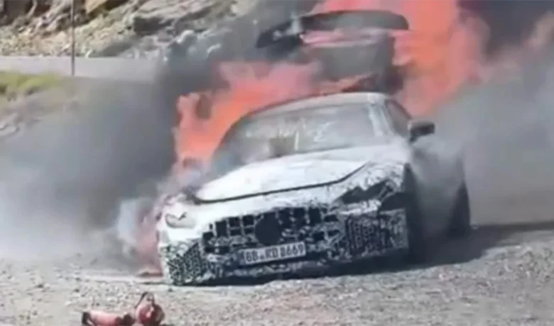 Prototipe Mercedes-AMG GT Terbakar saat Uji Jalan, Penyebabnya Masih Misterius