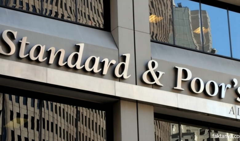 Latest Program: Ekonom Ungkap Dampak dari Keputusan S&P Global Pertahankan Peringkat Utang RI