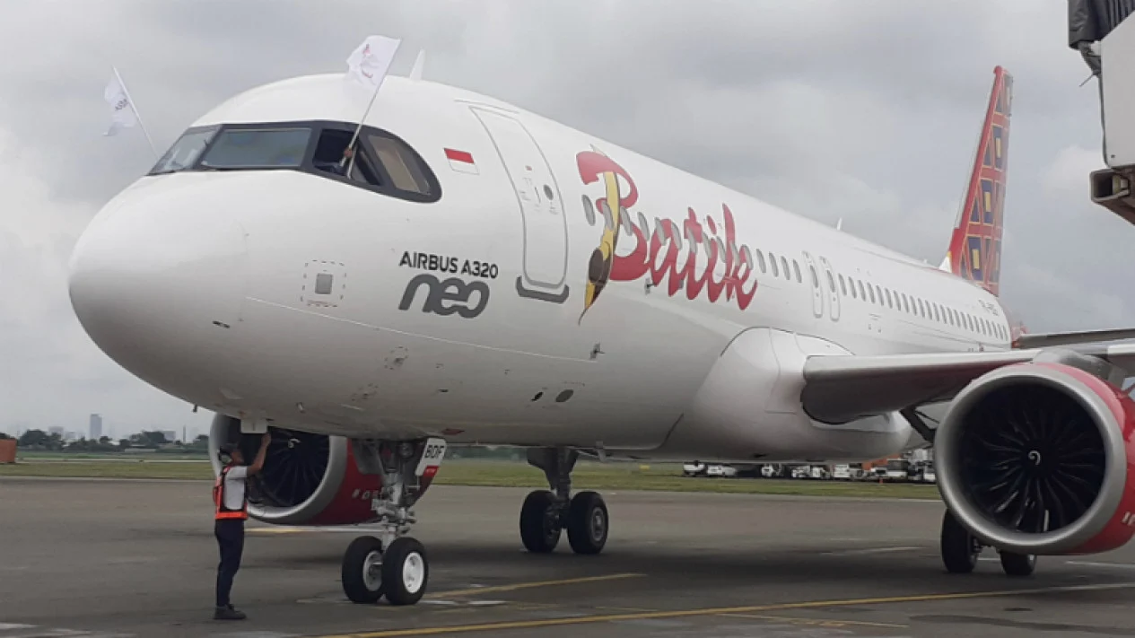 Heboh Penumpang Batik Air Paksa Buka Pintu Darurat Saat Penerbangan