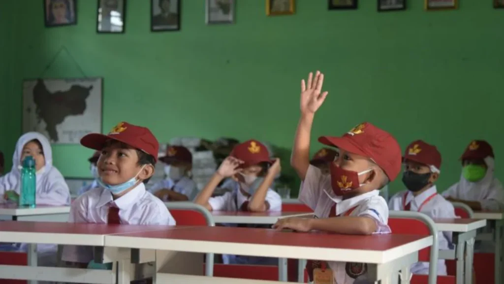 64edf2b626f04-ilustrasi-siswa-sekolah-dasar-siswa-sd-murid-sekolah-dasar-murid-sd_1265_711