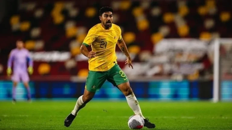 66ff81c85e434-pemain-keturunan-indonesia-massimo-luongo_1265_711