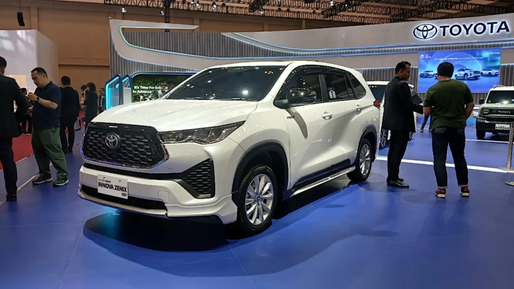 675d0f47216fc-toyota-kijang-innova-zenix-hybrid_1265_711