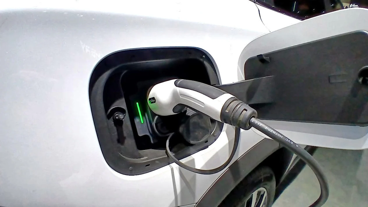 Mobil Listrik Sudah Murah Tapi Konsumen Masih Ragu, Ternyata Ini Biang Keroknya