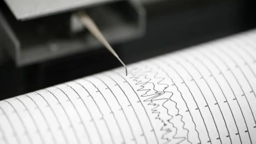 688984d28bb51-ilustrasi-gempa-bumi-picu-tsunami_1265_711