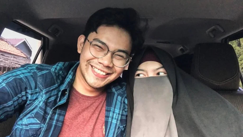 69226f63b076c-insanul-fahmi-dan-wardatina-mawa_1265_711