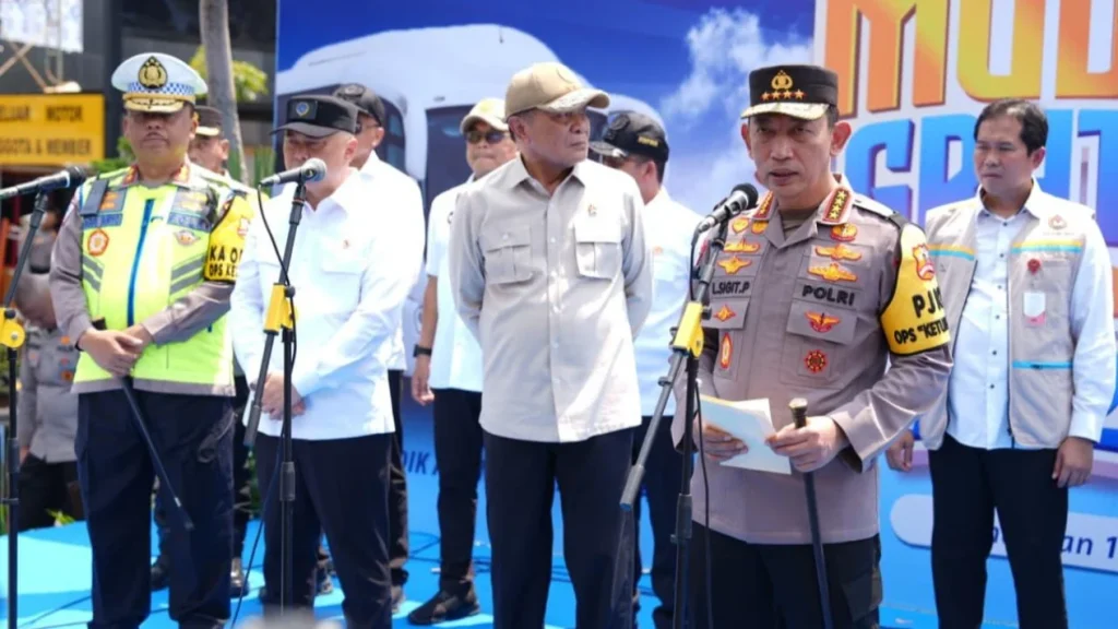 69cbc3acb1107-kapolri-jenderal-listyo-sigit-prabowo-beserta-stakeholders-lainnya_gemini_1265_711