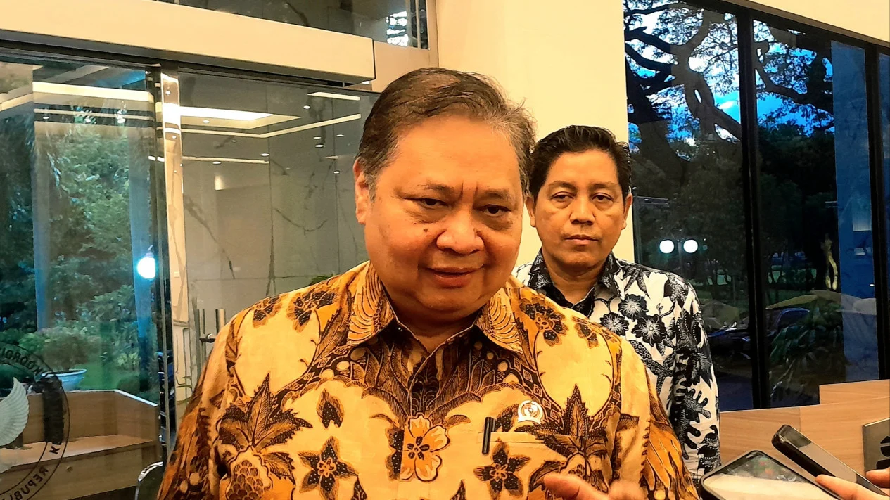 Airlangga: Sektor Hilirisasi, Manufaktur hingga Mamin Topang Serapan Tenaga Kerja