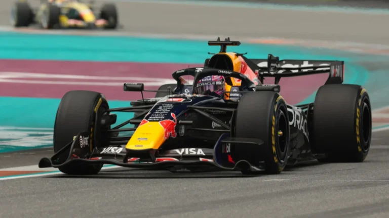 69ff07927adf3-pembalap-red-bull-max-verstappen_gemini_1265_711