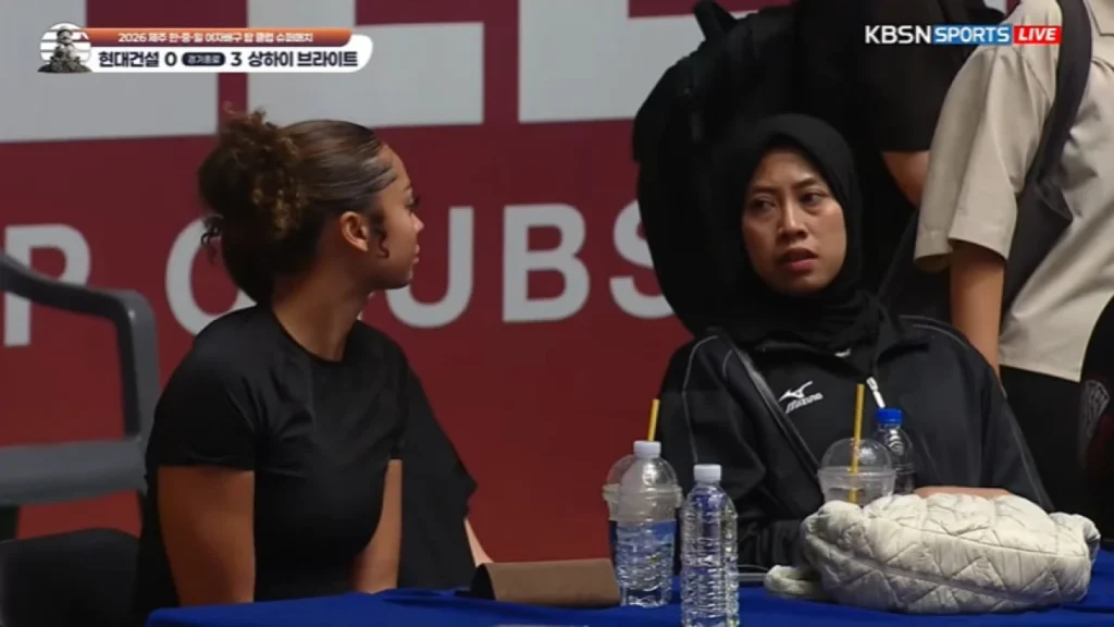 6a704c3a9ff4c-megawati-hangestri-dan-pemain-asing-hyundai-hillstate-jordan-wilson_gemini_1265_711