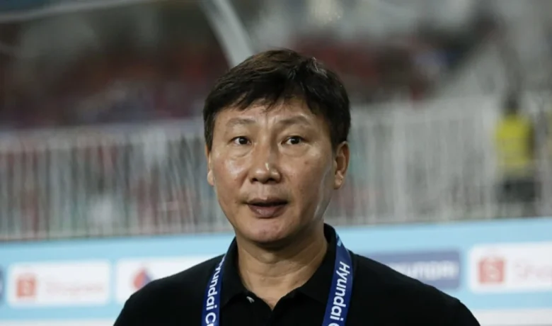 Meski Unggul Jauh di Ranking FIFA, Kim Sang-sik Larang Vietnam Remehkan Kamboja