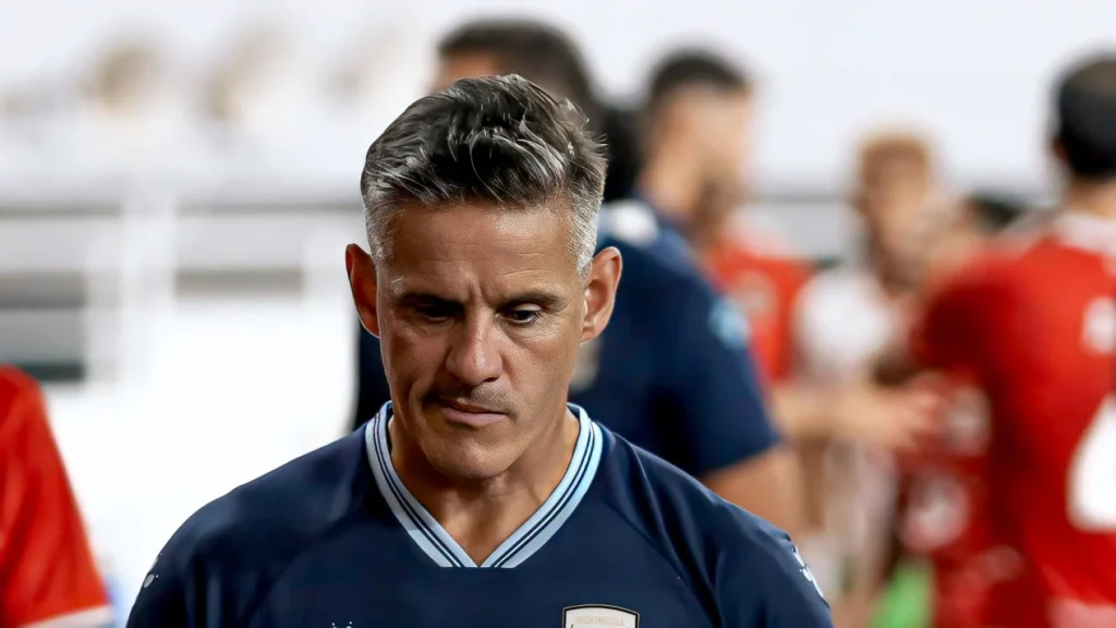 6a748394590a9-pelatih-timnas-indonesia-john-herdman_gemini_1265_711-5