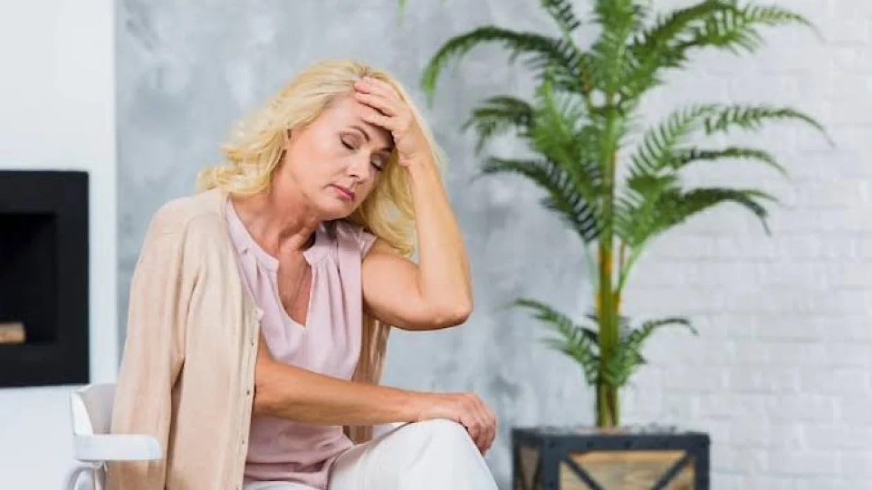 Bukan Cuma Hormonal, Ini 7 Kebutuhan Wanita Saat Menopause yang Sering Diabaikan
