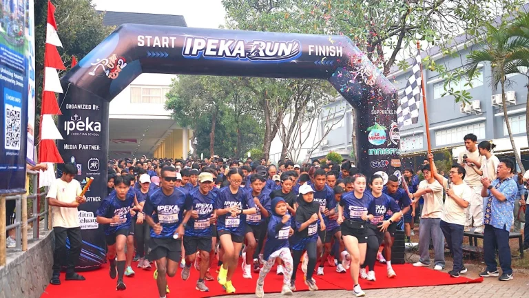 6a773e70c013a-ketika-ajang-lari-5k-jadi-sarana-gaya-hidup-sehat-dan-pendidikan_gemini_1265_711