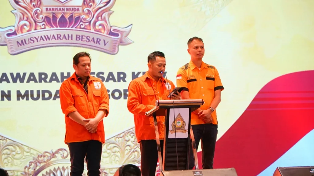 6a7a0691ed6e8-ketua-umum-terpilih-barisan-muda-kosgoro-1957-rizky-maulana_gemini_1265_711