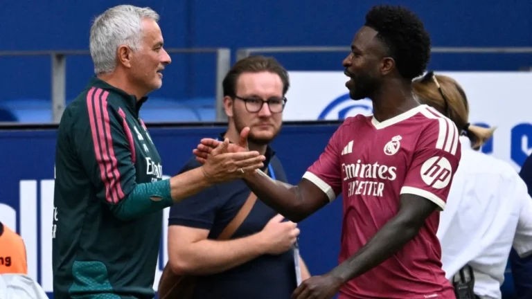6a859854cf728-pelatih-real-madrid-jose-mourinho-dan-vinicius-jr_gemini_1265_711