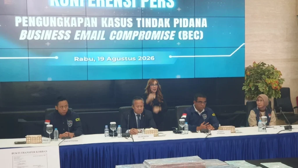 6a85ca2a4b77e-bareskrim-polri-ungkap-kasus-penipuan-email-yang-rugikan-perusahaan-asal-amerika-serikat-as_gemini_1265_711