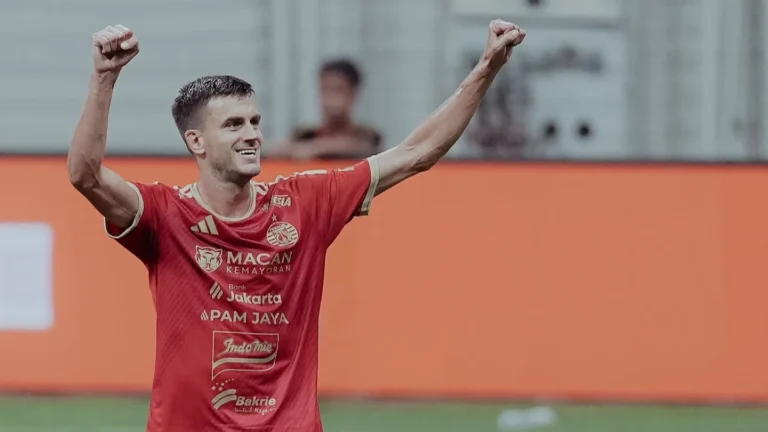 6a9375afa6136-pemain-persija-jakarta-alexander-jeremejeff_gemini_1265_711
