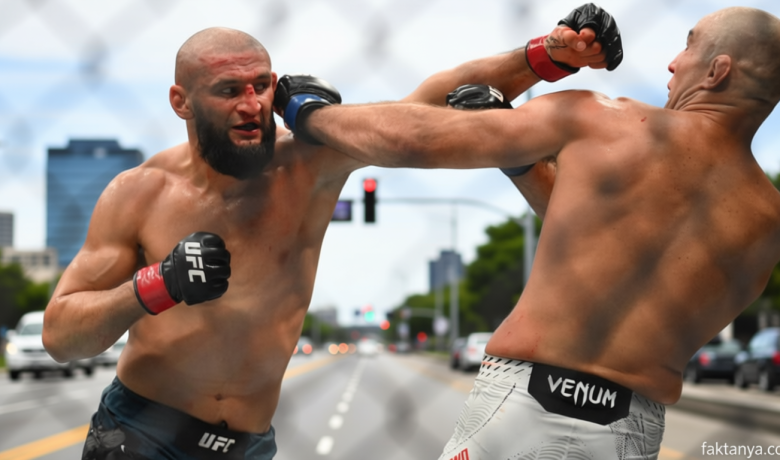 Perang Kata Khamzat Chimaev vs Sean Strickland Memanas Lagi, Isyaratkan Rematch?