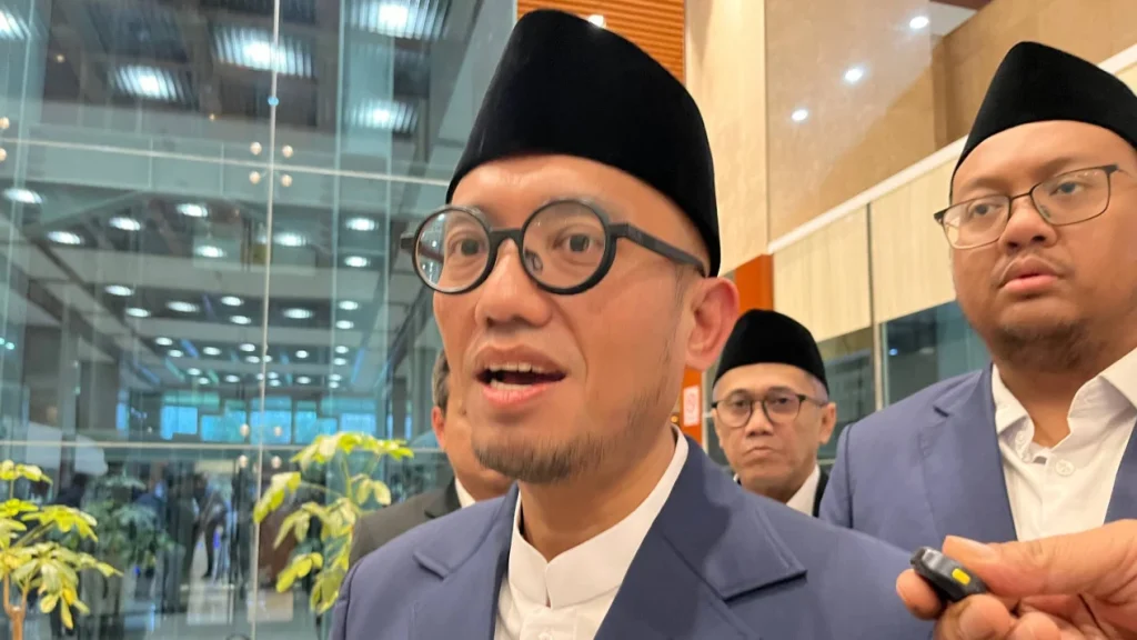 698e5e6998a10-wakil-menteri-haji-dan-umrah-wamenhaj-dahnil-anzar-simanjuntak_gemini_1265_711