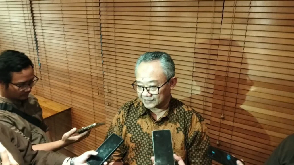 6aa42f53cecd6-menteri-pendidikan-dasar-dan-menengah-mendikdasmen-abdul-muti_gemini_1265_711