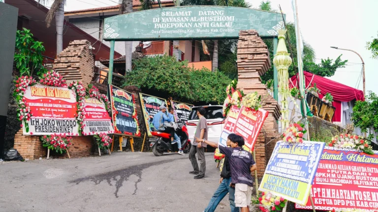 6aa4c13b73bb5-yayasan-al-bhustomi-padepokan-anti-galau_gemini_1265_711