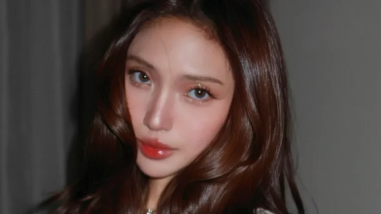 6aae77281a8f7-julia-prastini-alias-jule_gemini_1265_711